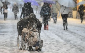 Na Poljskem zaradi mraza umrlo sedem ljudi