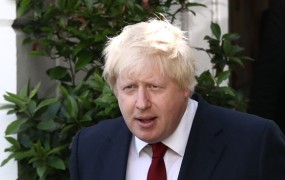 Britanski zunanji minister Boris Johnson ni več ameriški državljan