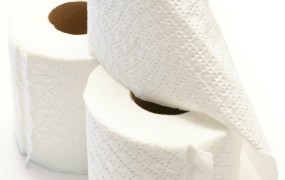 Avstralci zaradi novega koronavirusa panično kupujejo toaletni papir