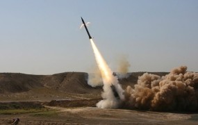 Odgovor Irana na sankcije? Vojaške vaje in preizkušanje raket