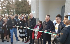 Cakić, osumljen uboja igralca Tiča, je z Jankovićem in Brglezem marca odprl nove prostore Mladih zmajev