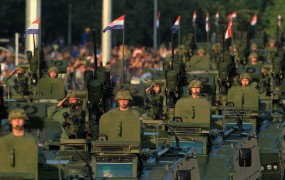 Obveščevalci o arbitraži: Hrvaška vojska v povečani bojni pripravljenosti