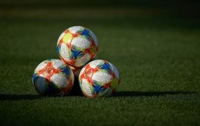 Koronavirus v nogometni reprezentanci do 21 let: pozitivni trije igralci