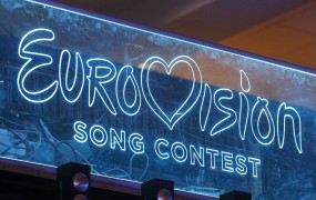 Znana bo slovenska pesem za Evrovizijo