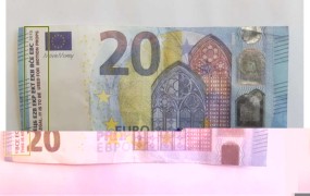 Naivneže v Varaždinu varajo s "filmskimi" evri; kopije bankovcev lahko zaidejo tudi v Slovenijo