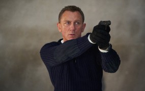 James Bond spet prestavljen: novi flm v kinih šele aprila 2021