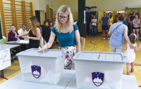 Raziskava: mladi volivci naj bi dvignili udeležbo na evropskih volitvah