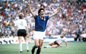 Italija žaluje: umrl je veliki Paolo Rossi, legenda azzurov in SP 1982