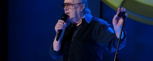 Legendarni pevec na intenzivnem oddelku