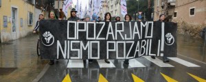 Vstajniki pred parlamentom opozorili na korupcijo