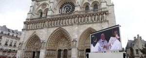 Številni muslimani so se v znak solidarnosti udeležili katoliških maš