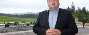 Lastnik Dinersa mora vrniti 'skanalizirane' milijone