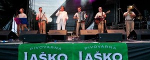 Pivo še vedno po dva evra