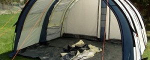V kampu pri Dubrovniku na šotor padla veja in ubila turistko