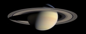 Na Saturnu in Jupitru dežujejo diamanti