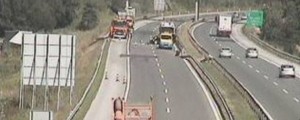 Na gorenjski avtocesti od Brezij proti Kranju voznik pelje v nasprotni smeri