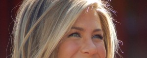 Jennifer Aniston kot ženska, ki se sooči s samomorom