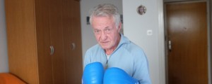 Kdo je odvetnica, ki naj bi si prilastila lovoriko legendarnega boksarja?