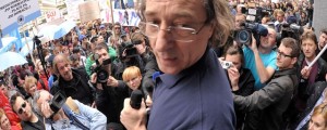Na robu konflikta: po zdravniki nad vlado še drugi