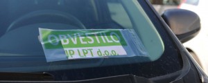 Mestno redarstvo le opominja - in vseeno kasira?!