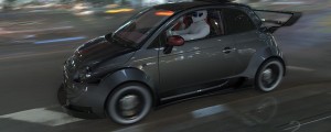 Mali Fiatov hudiček s Ferrarijevim motorjem V8