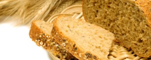 Temno zapečen toast povzroča raka
