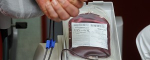 Ob potrebi po posebnih krvnih pripravkih zdravniki računajo na družino in prijatelje bolnikov