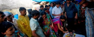V Mumbaiju zaradi zastrupitve z alkoholom že sto smrtnih žrtev