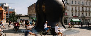 Mariborski policisti iščejo nasilna roparja