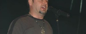 Obletnico Nevihte v Kninu zaključili koncert Thompsona in ustaški vzkliki