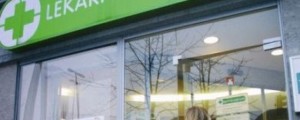 Samozdravljenje, obisk pri zdravniku ali "e-zdravljenje"