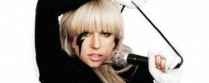 Lady Gaga se mu bo poklonila