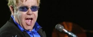 Elton John se bo bolj posvečal družini