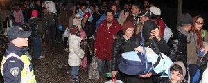 Begunci z vlaki na pot proti Sloveniji