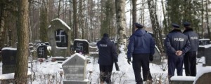Na estonskih pokopališčih bo odslej stražila policija