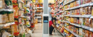 Robot namesto prodajalke