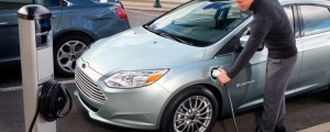 Ford napoveduje milijardno investicijo v električarje