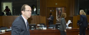 Arogantni in sprenevedavi minister