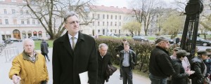 Vdova umrlega pilota Krkoviču očita dva umora