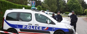 Pokončal policista in njegovo soprogo, ob napadu pa vzklikal Alah je velik