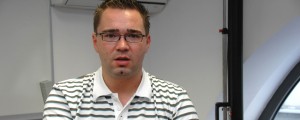 S spremembo statuta do direktorskega stolčka?