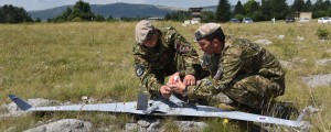Del strmoglavljenega letala bodo iskali z brezpilotnim letalom