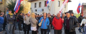 V Beli krajini neomajni: migrantskega centra nočejo, Vražjega kamna ne dajo