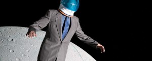 Kako bi lahko mrtev astronavt »poživil« vesolje?