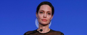 Objavili, da Angelina Jolie umira in tehta le 34 kilogramov