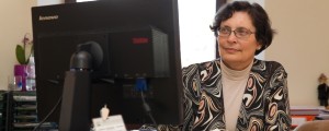 Zaradi (pre)visoke plače Čebašek Travnikove grozi z odstopom
