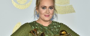 VIDEO in FOTO: Adele "pometla" z  Beyonce