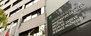 Vlada se je zganila šele po opominu komisije