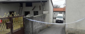 Dvojni umor na Krasu: nekaj policistov je že poiskalo pomoč, tako hudo je bilo