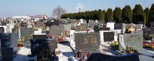 Kdo lahko pokopava? Pogrebni službi na nasprotnih bregovih